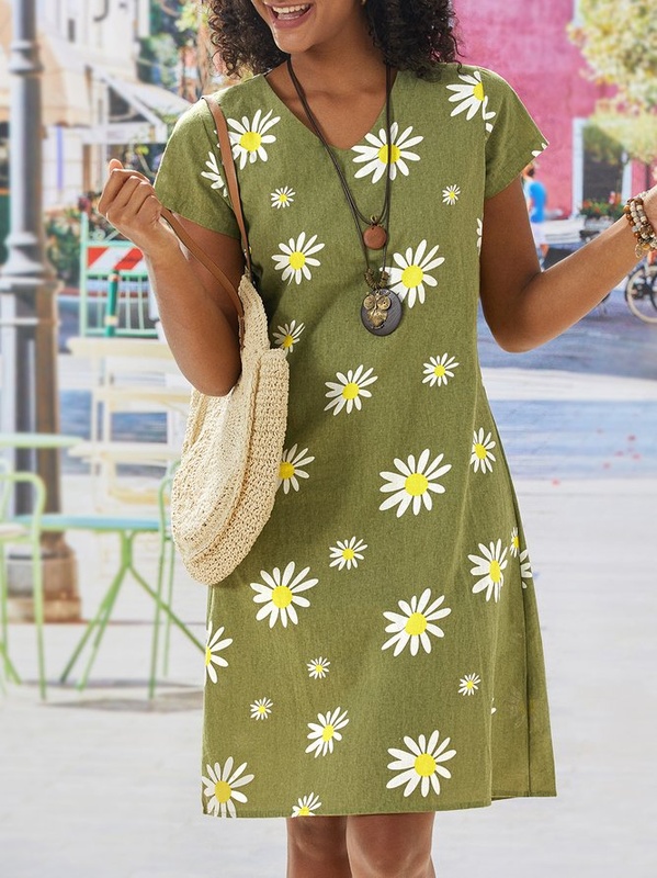 Casual vintage V neck short sleeved daisy Handmade Dress
